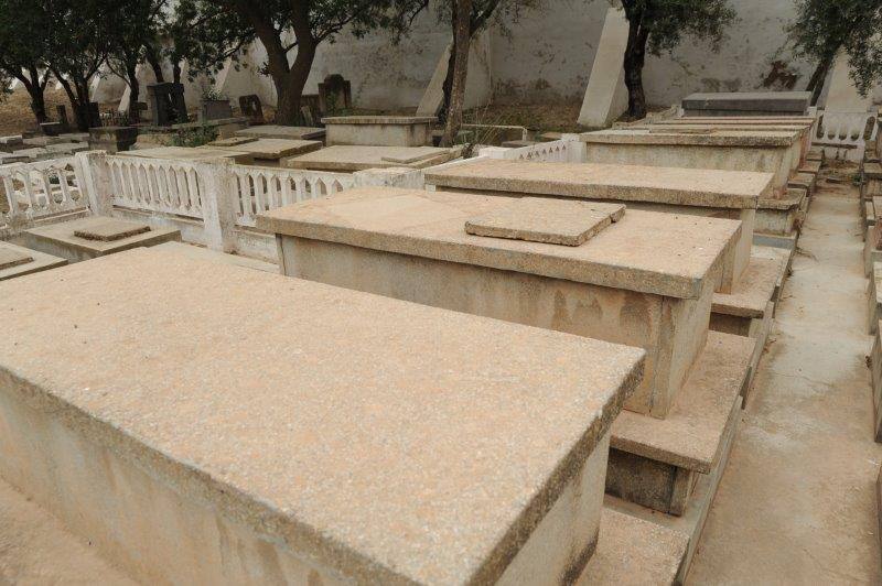 maroc oujda cimetiere juif partie basse tombes ZBL 7531 (23) 2